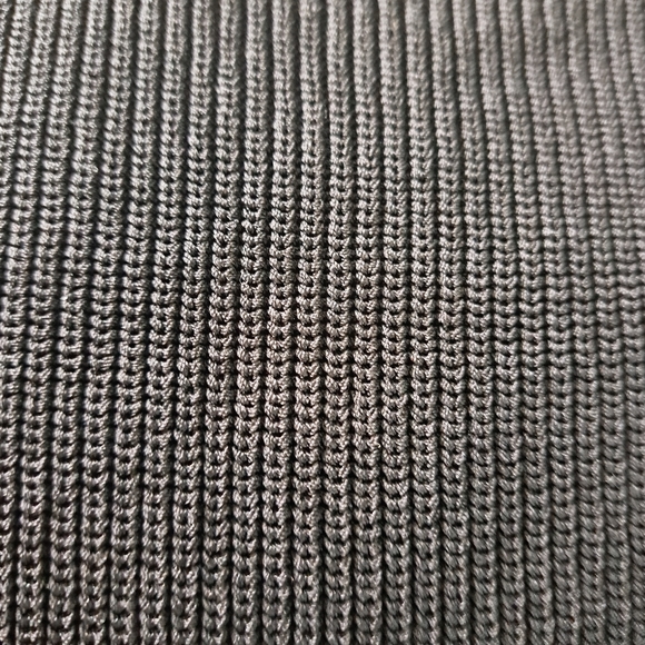 Sweater - Picture 5 of 6